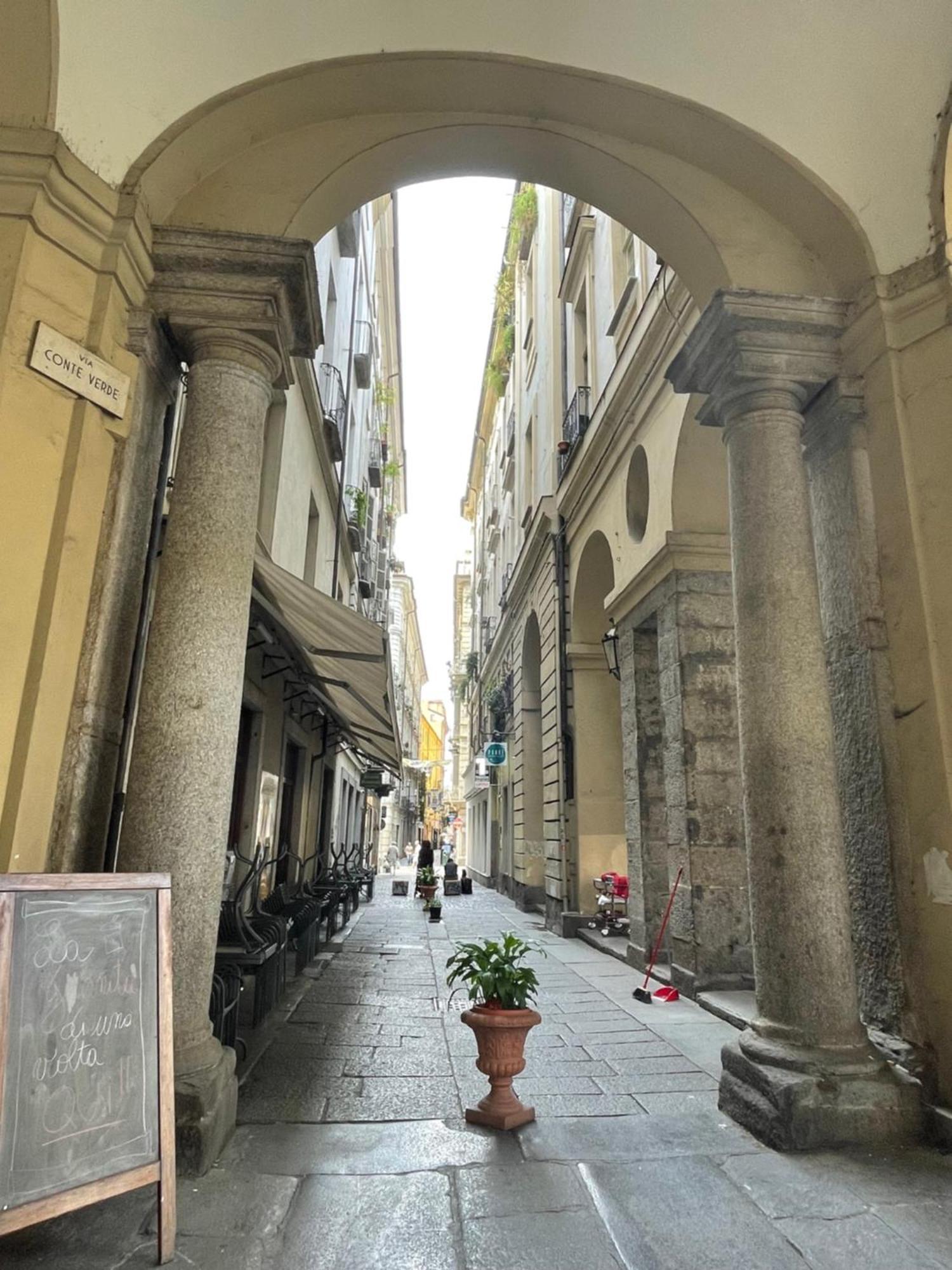 Conte Verde 1756 - Storie E Dimore *